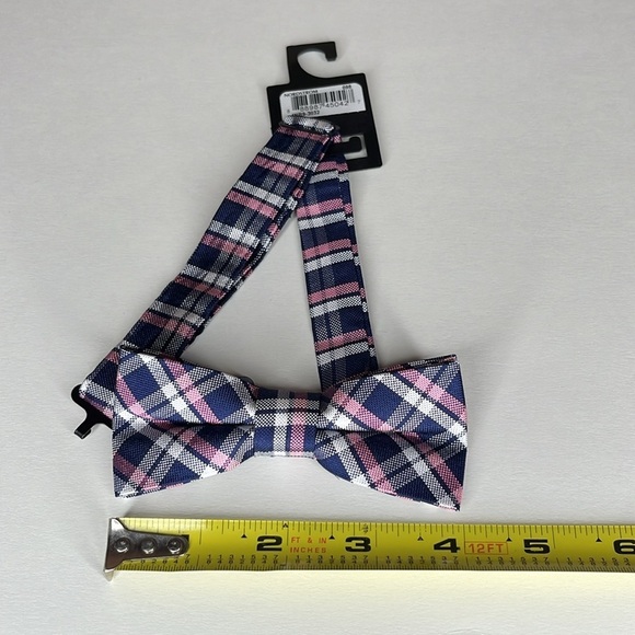 Plaid Nordstrom Kids Bow Tie in 100% Silk - Picture 7 of 7